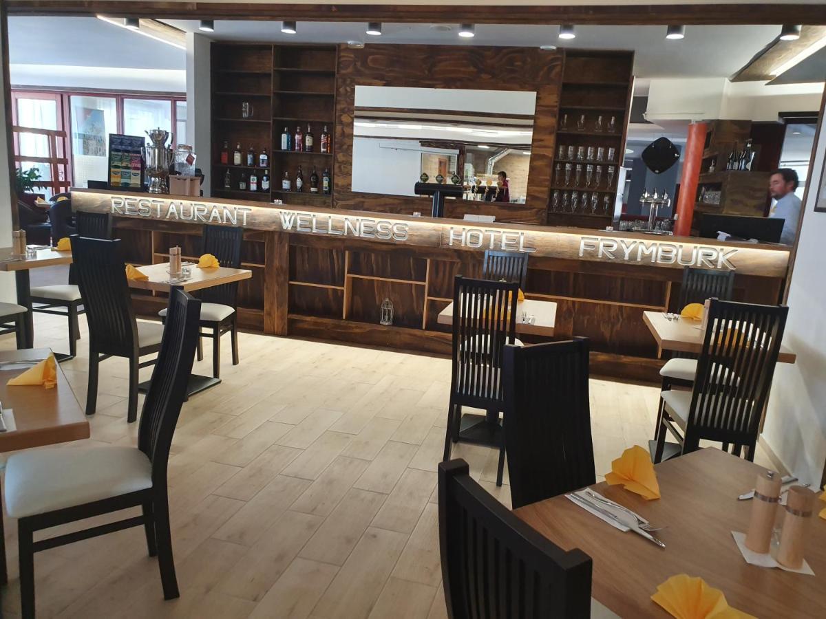 Hotel Frymburk Ngoại thất bức ảnh