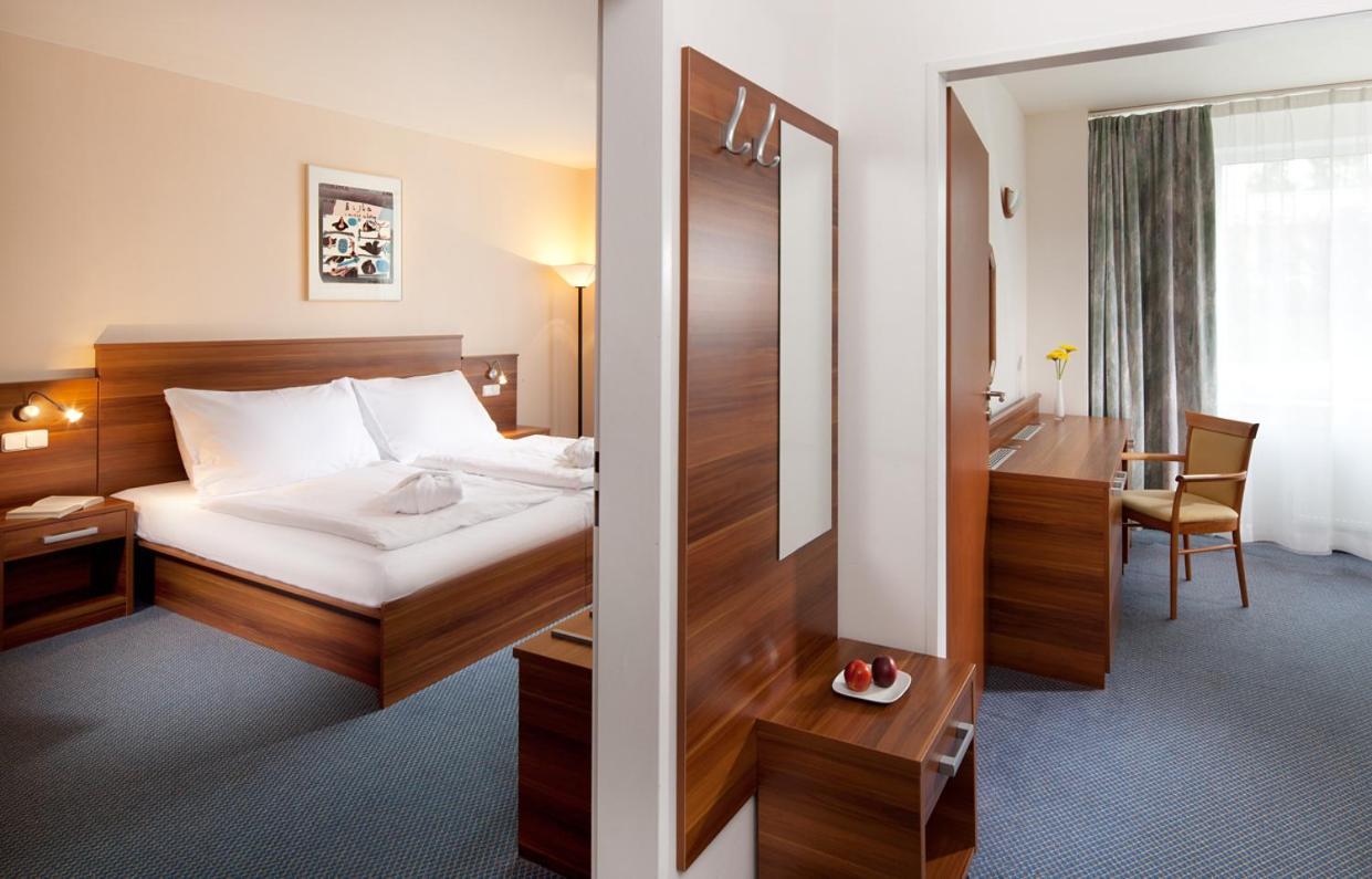 Hotel Frymburk Ngoại thất bức ảnh