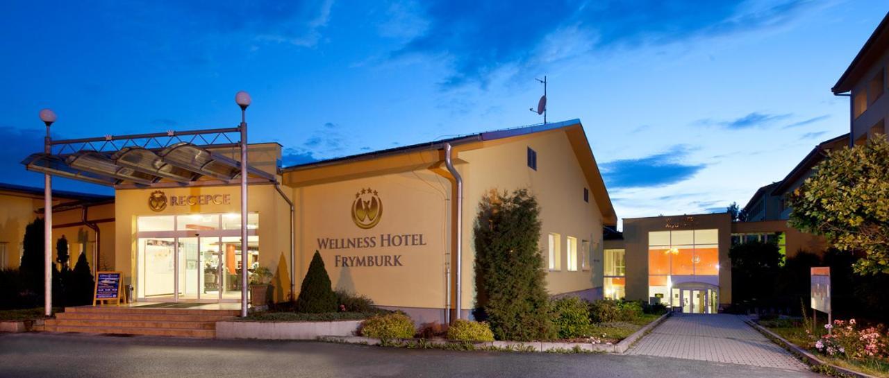 Hotel Frymburk Ngoại thất bức ảnh